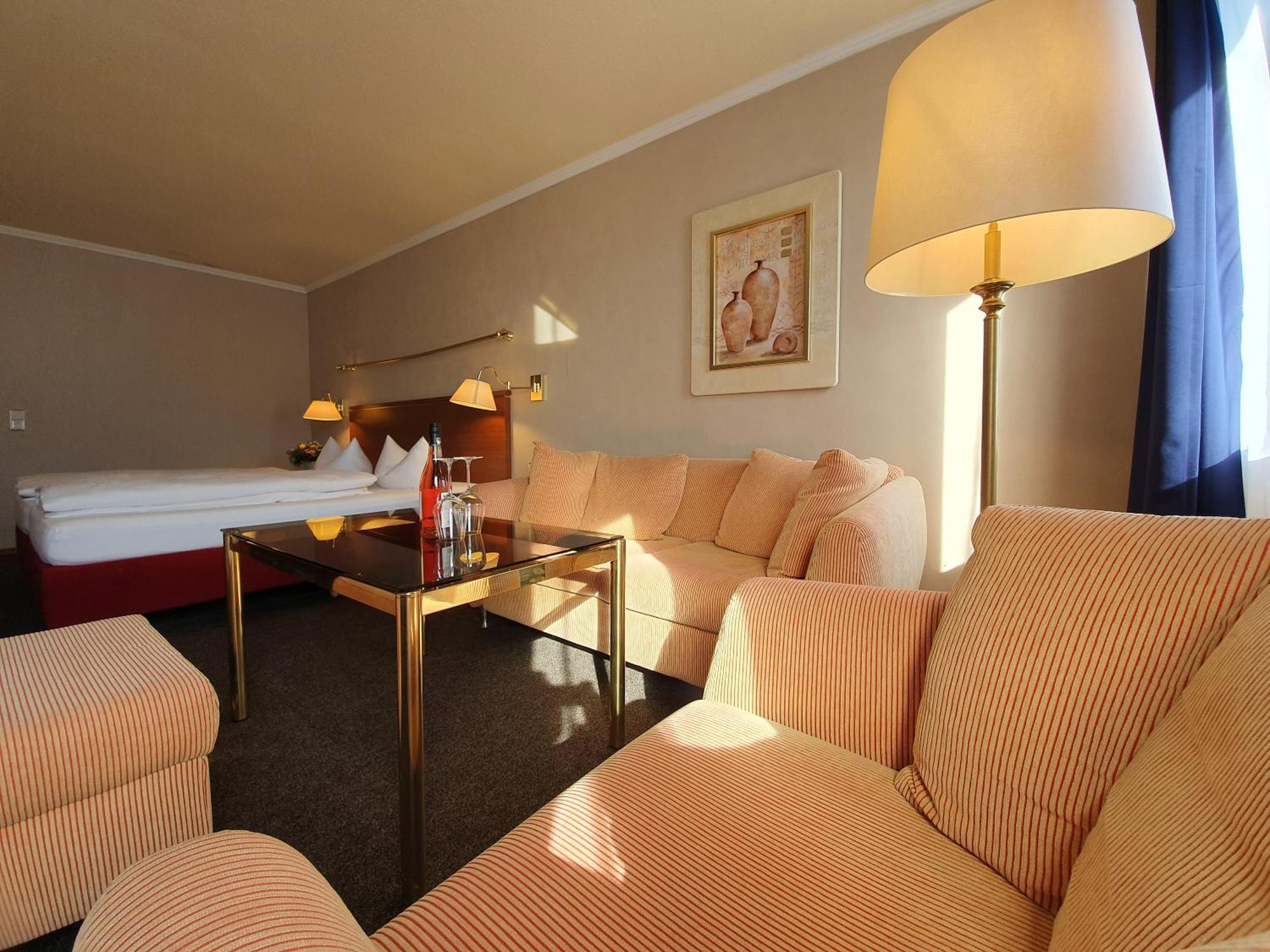 Hotel Quellenhof Baden-Baden Szoba fotó